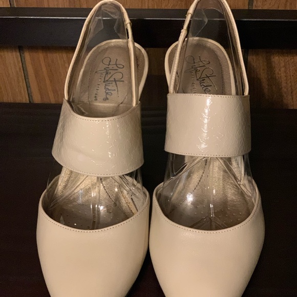 lifestride soft system pumps